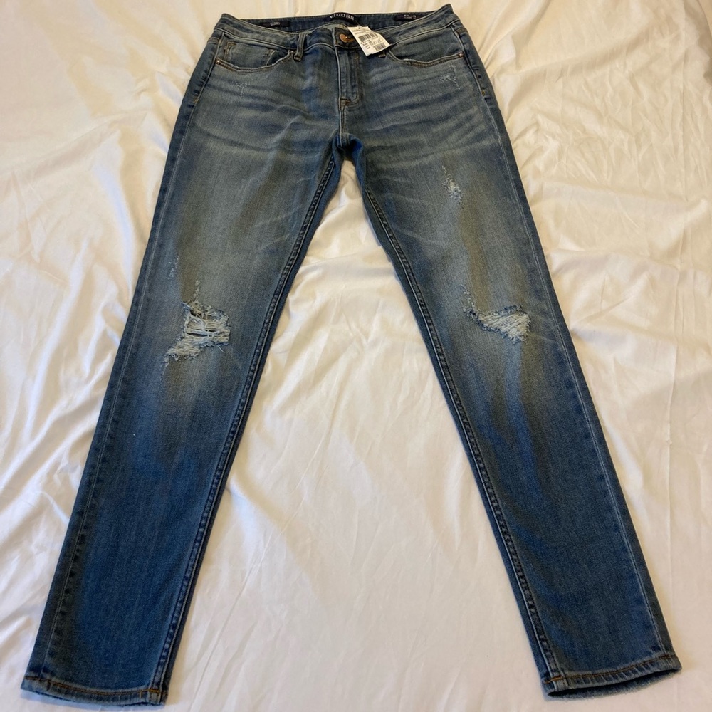 New Vigoss size 31 (inseam 29) blue ripped jeans.
